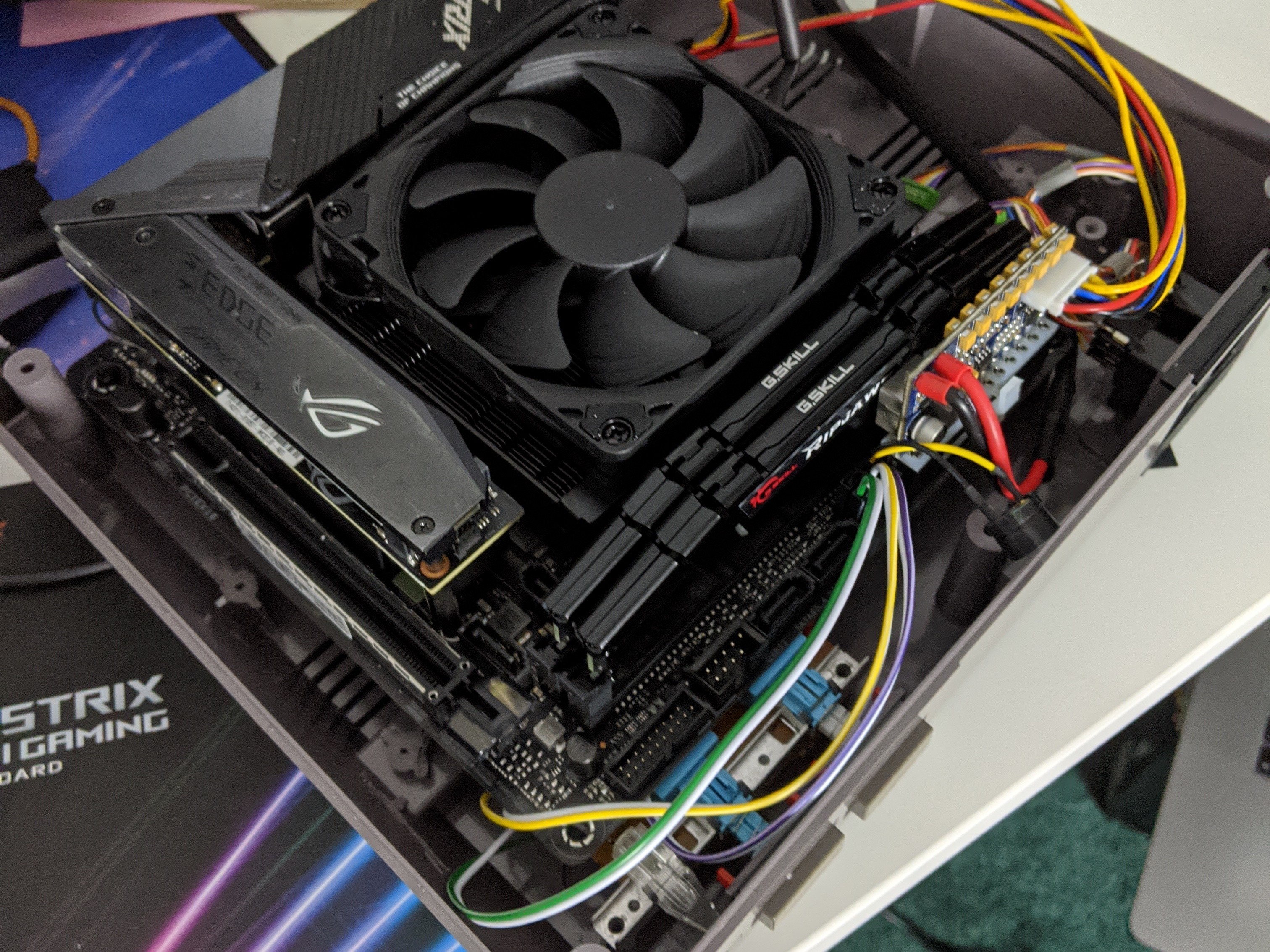 Assembly of the internal components